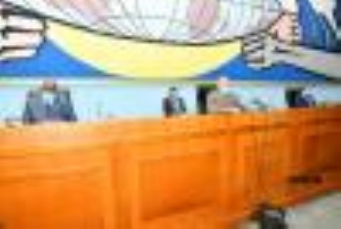 Parlement : le gouvernement présente le cadre budgétaire à moyen terme | adiac-congo.com : toute l'actualité du Bassin du Congo