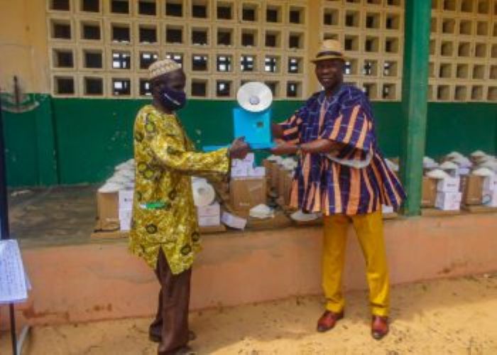 Dapaong : la société Bboxx- EDF Togo offre des kits solaires à Bongdoure – Site togolais d'information d'actualités