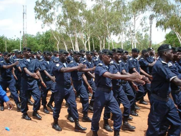 Gabon:La police recrute Gabon:La police recrute