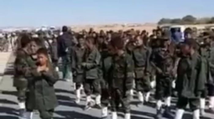 ENFANTS SOLDATS : L’Algérie sommée de stopper la poursuite du recrutement d'enfants soldats dans les camps de Tindouf. - https://www.niameysoir.com