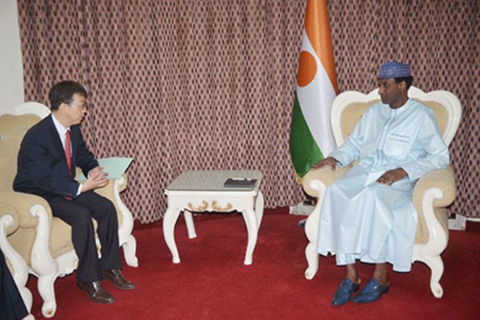 Audience du Premier ministre avec l’ambassadeur de Chine au Niger : M Jiang Feng promet le maintien de tous les projets en cours | ONEP