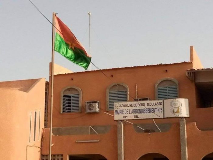 Burkina/Justice : Le parquet a requis 24 mois d’emprisonnement dont 12 ferme à l’encontre de l’ex maire de l’arrondissement 5 de Bobo-Dioulasso  - leFaso.net