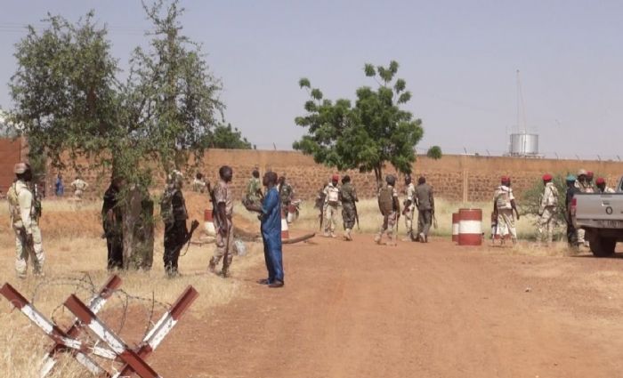 Réponse Rapide et Efficace de l'Armée Nigérienne à la Mutinerie de la Prison de Koutoukalé : Sécurité et Dignité Restaurées