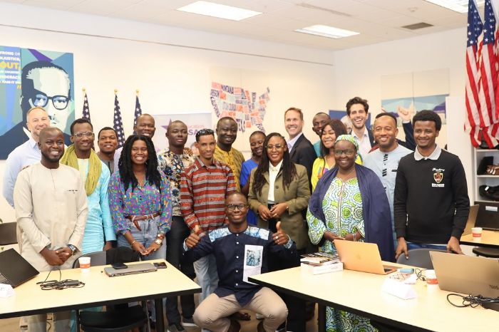 Conakry : une quinzaine de journalistes venus de plusieurs pays formés en datajournalisme – Guinéenews©