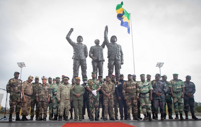 Gabon : La stèle de la libération pour magnifier le lien armée-peuple