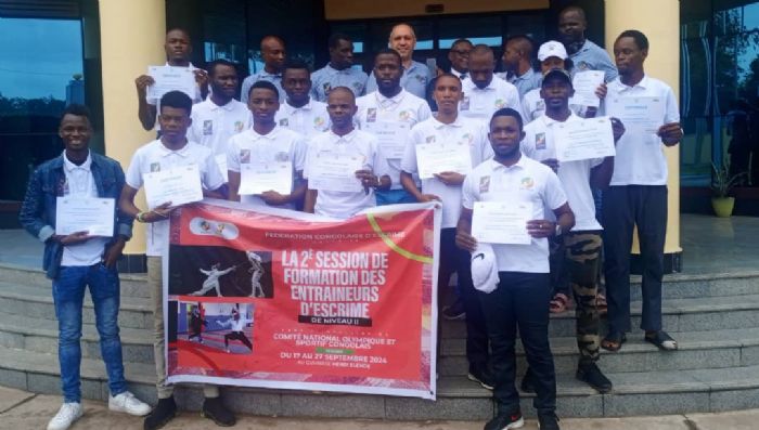 Escrime : une vingtaine d’entraîneurs congolais renforcent leurs connaissances | adiac-congo.com : toute l'actualité du Bassin du Congo