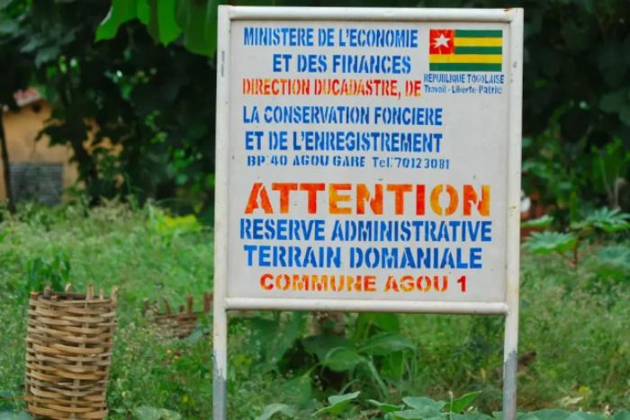 Togo: Incapable de construire les infrastructures sociales, le régime accuse la population - 27avril.com