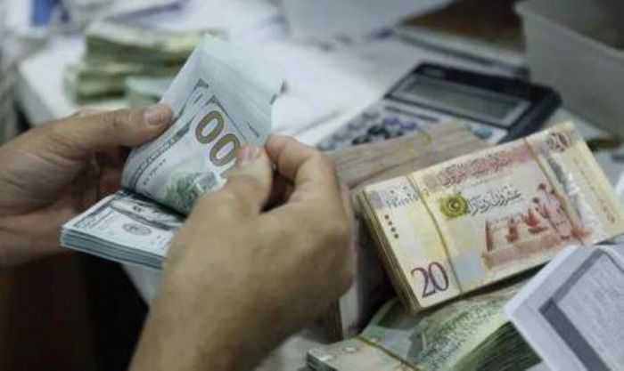 La Libye dévalue sa monnaie de 13,3% sur fond d'instabilité économique