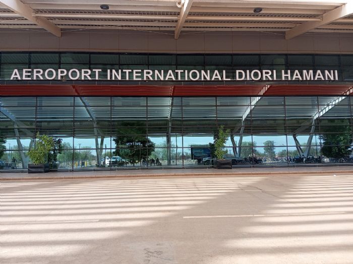 En Bref : Aéroport international Diori Hamani, Hommage à Mamani Adoulaye, Frontière Bénin-Niger…les informations de la semaine