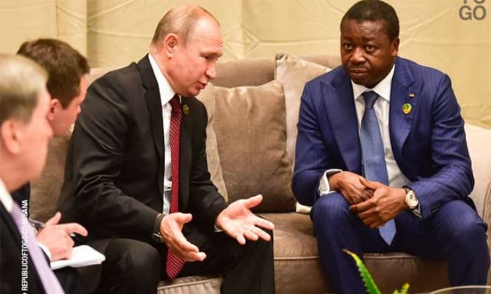 Tribune : Moscou tisse sa toile à Lomé