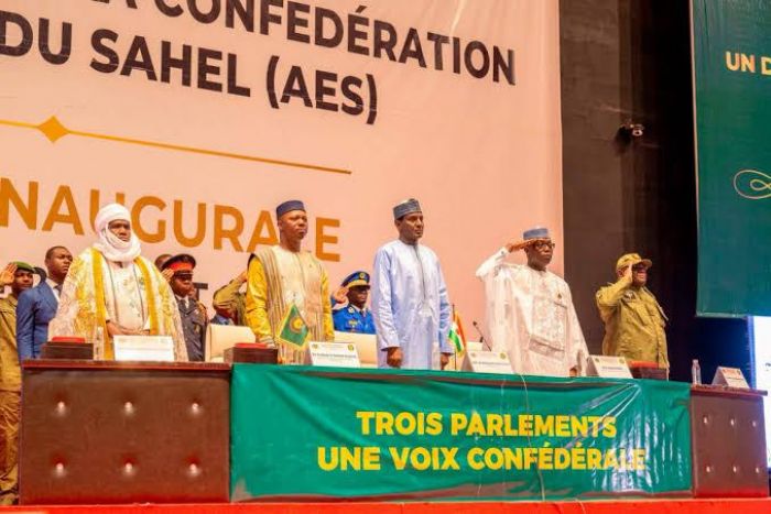 AES : un Parlement structuré autour des « trois D  »
