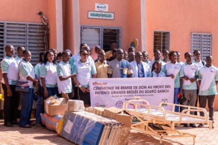 Bobo-Dioulasso : Lefaso.net fait un don d'équipements et de consommables médicaux au CHU Sourô-Sanou