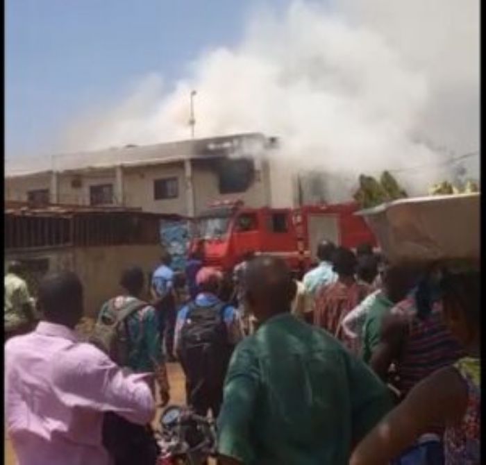 Centrafrique : après les vols et les braquages, l’incendie frappe à nouveau. Cette fois, c’est  l’administration électorale qui est touchée