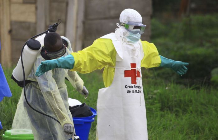 RDC : « les mangeurs d’Ebola » ont consommé 700 millions de dollars. »
