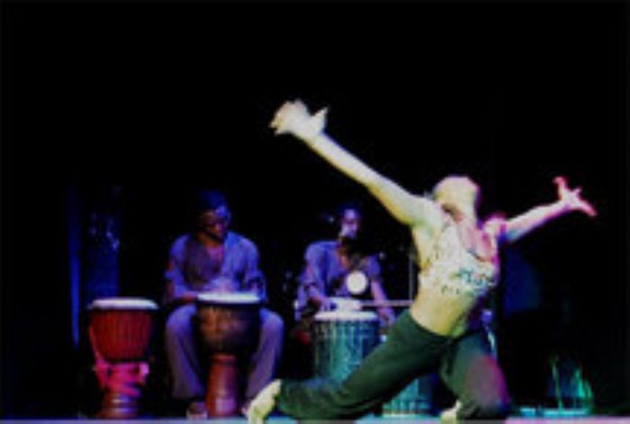 
				 Paris accueillera du 1er au 13 juillet prochain le 3ème Festival Tobina « Dansons »
			 