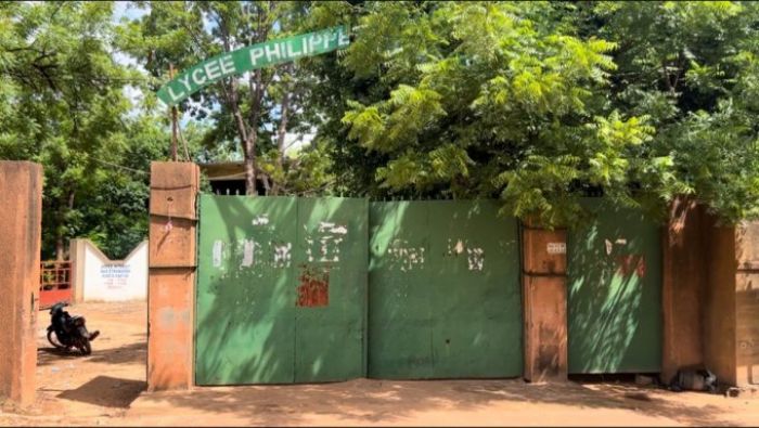 Burkina/ Lycée Philippe Zinda Kaboré : Des bâtiments qui tombent en ruines trois ans après la fermeture, des commerces riverains en plein marasme - leFaso.net