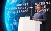 La tête dans les étoiles et les pieds hors-sol