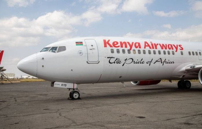 DRAME EN PLEIN CIEL : UN PASSAGER MEURT APRÈS AVOIR TENTÉ D’OUVRIR LA PORTE D’UN AVION