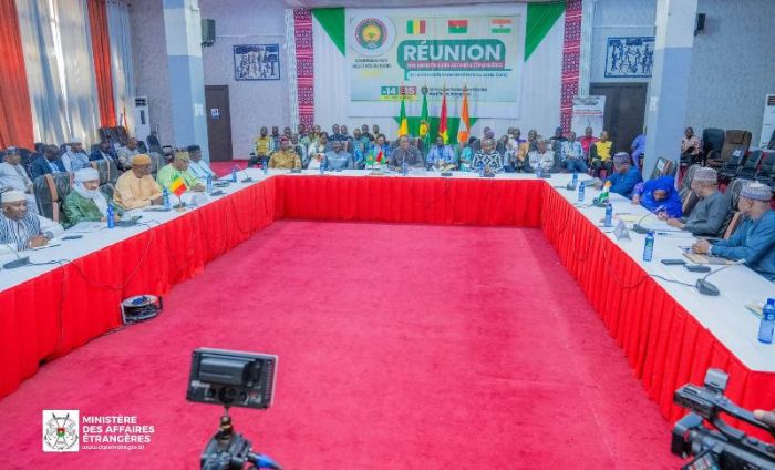 Consultations AES-CEDEAO: le comité confédéral des d'expert accorde ses violons avant les négociations de Dakar