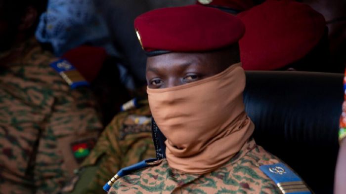 Burkina Faso : la junte rétablit la peine de mort